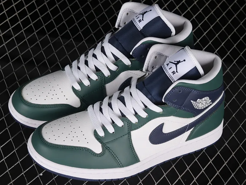 All categories Air Jordan Jordan series basketball shoes Air Jordan 1 Mid G version pure original Air Jordan 1 Mid AJ1 Joe 1 blue and green color matching Zhongbang basketball shoes DZ5326-300